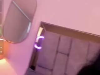linaa-rosse from CamSoda is Freechat