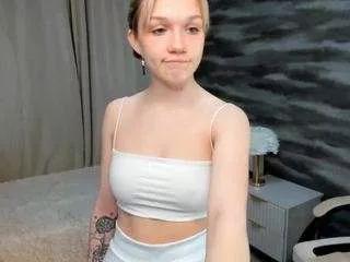 Photos of linettetrue from CamSoda is Freechat