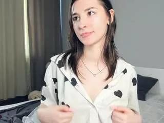 linistar from CamSoda