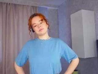 Discover our girls online shows and discover the company of countless livestreamers, with stunning shapes, sex toys and more.