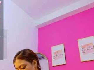 little-beillis from CamSoda is Freechat