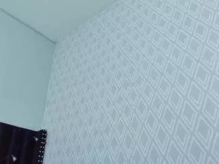 littleebluee from CamSoda
