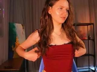 Discover our girls online shows and discover the company of countless livestreamers, with stunning shapes, sex toys and more.