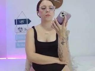 louiseballen from CamSoda is Freechat