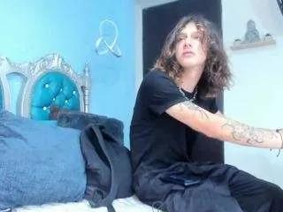 luaus18 from CamSoda