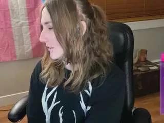 luluvaladon from CamSoda