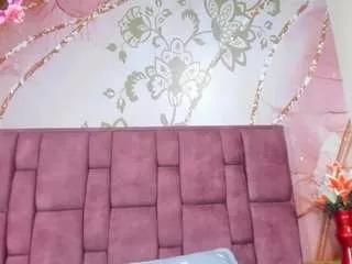 luna-maisonn from CamSoda is Freechat