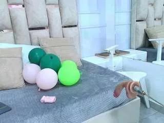 luna-naughty1 from CamSoda is Freechat