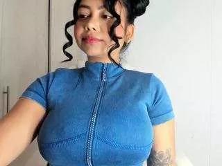 luuciana from CamSoda