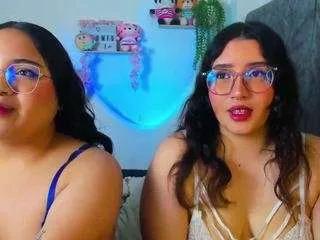 Photos of maddie-and-chelsea from CamSoda is Freechat