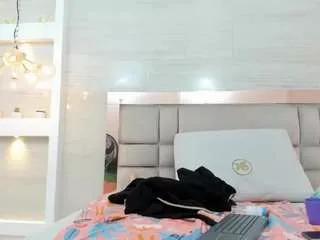 madison-summer from CamSoda is Freechat