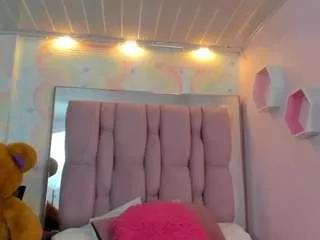 maee-angels1 from CamSoda