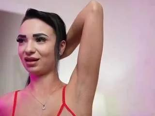 Discover our girls online shows and discover the company of countless livestreamers, with stunning shapes, sex toys and more.