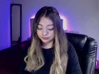 Marianarousse18 webcams show profile image 