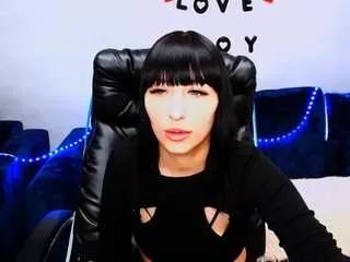 Discover our girls online shows and discover the company of countless livestreamers, with stunning shapes, sex toys and more.