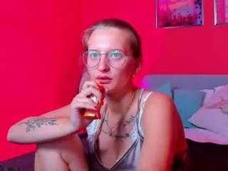 maryyy-may from CamSoda is Freechat