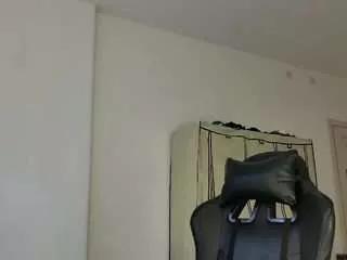 mazzydoll from CamSoda