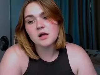 Photos of melani-first from CamSoda is Freechat