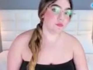 miaavixenn from CamSoda is Freechat