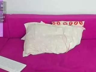 miiakittyy from CamSoda is Freechat