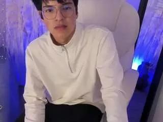 miilowolf from CamSoda is Freechat