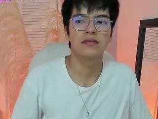 miilowolf from CamSoda is Freechat