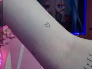 milkmesoftly from CamSoda is Freechat