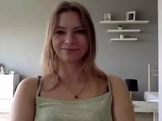 Milliedesire webcams show profile image 