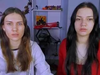 miss-ella1 from CamSoda is Freechat