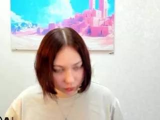 Discover our girls online shows and discover the company of countless livestreamers, with stunning shapes, sex toys and more.