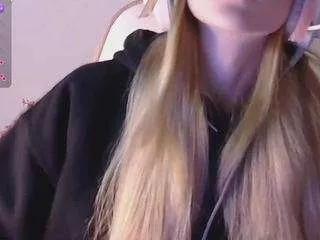 Photos of missfortune777 from CamSoda is Freechat