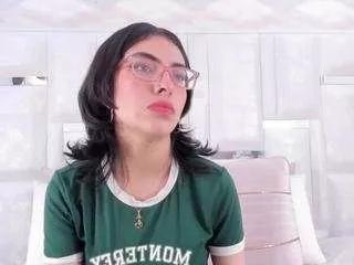 molly-angell from CamSoda is Freechat