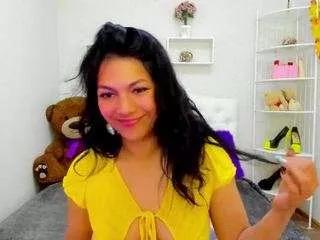 mollyyycute from CamSoda is Freechat