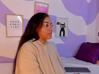 Monaaxxx webcams show profile image 