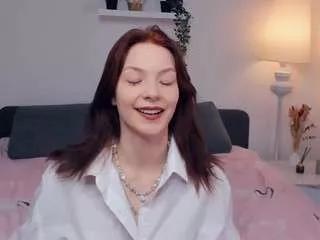 n1nan1ght from CamSoda