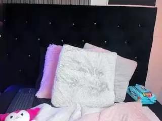 nannycute from CamSoda