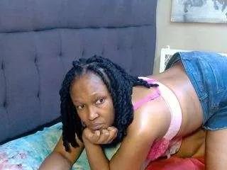 naughtymilfxox from CamSoda is Freechat
