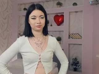 Discover our girls online shows and discover the company of countless livestreamers, with stunning shapes, sex toys and more.