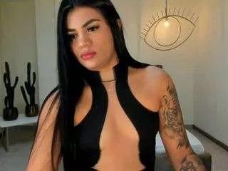 Discover our girls online shows and discover the company of countless livestreamers, with stunning shapes, sex toys and more.