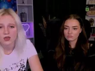 niki-miki from CamSoda is Freechat