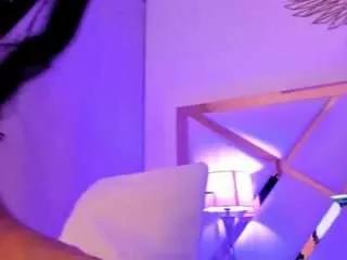 niki-white from CamSoda