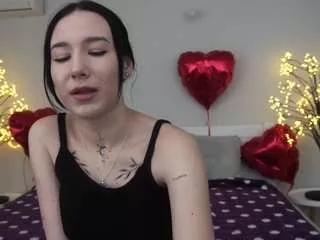nikkigoldside from CamSoda