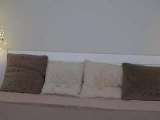 nikkigoldside from CamSoda