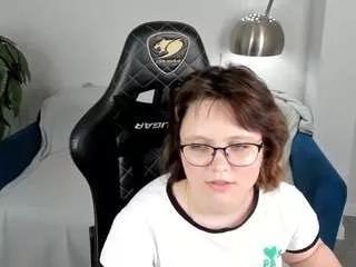 nina-luna from CamSoda