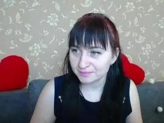 Discover our girls online shows and discover the company of countless livestreamers, with stunning shapes, sex toys and more.