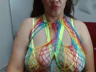 ninimaturehot69 from CamSoda