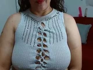 ninimaturehot69 from CamSoda