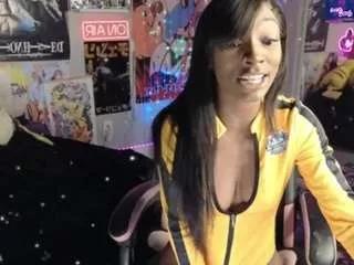 niviawolfe from CamSoda