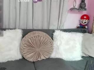 Discover our girls online shows and discover the company of countless livestreamers, with stunning shapes, sex toys and more.