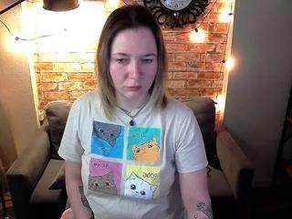 ozalingreen from CamSoda is Freechat